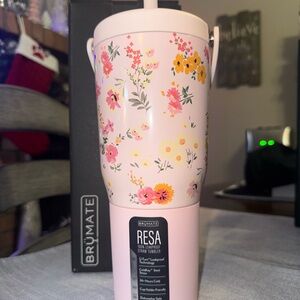 Brumate Wild Flower Meadows Floral Resa Tumbler 35oz